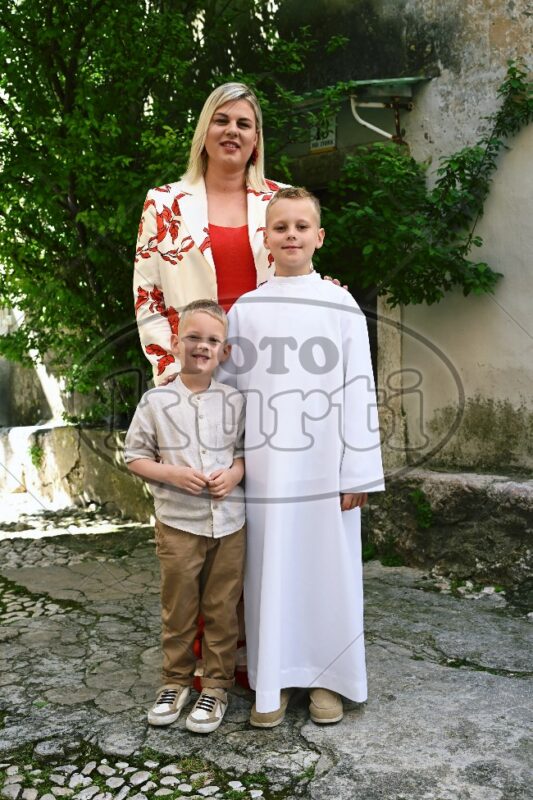 Prva Pričest Vrbnik 180 - FotoKurti