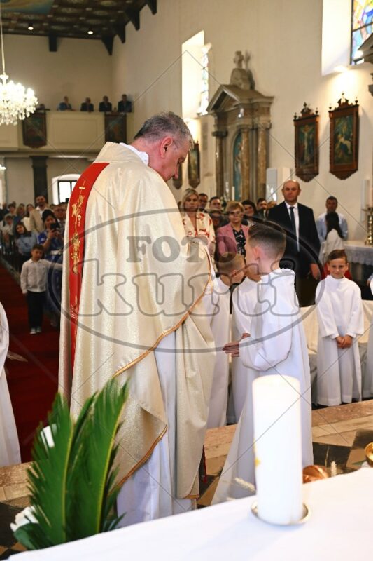 Prva Pričest Vrbnik 493 - FotoKurti