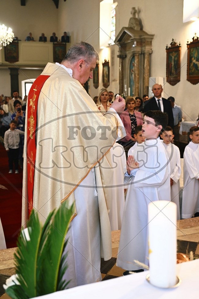 Prva Pričest Vrbnik 499 - FotoKurti