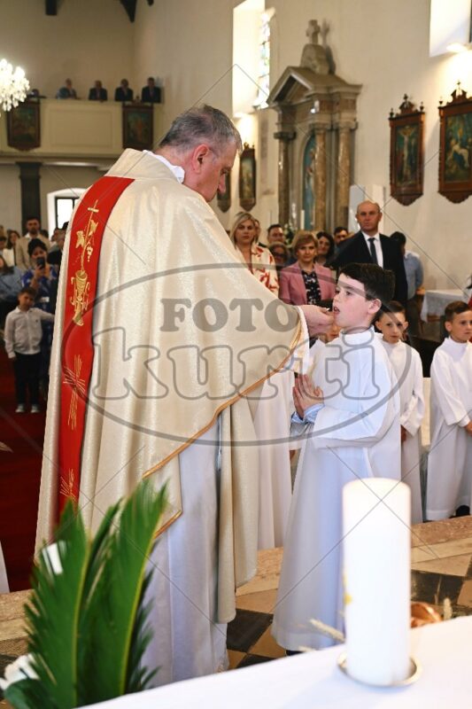 Prva Pričest Vrbnik 500 - FotoKurti