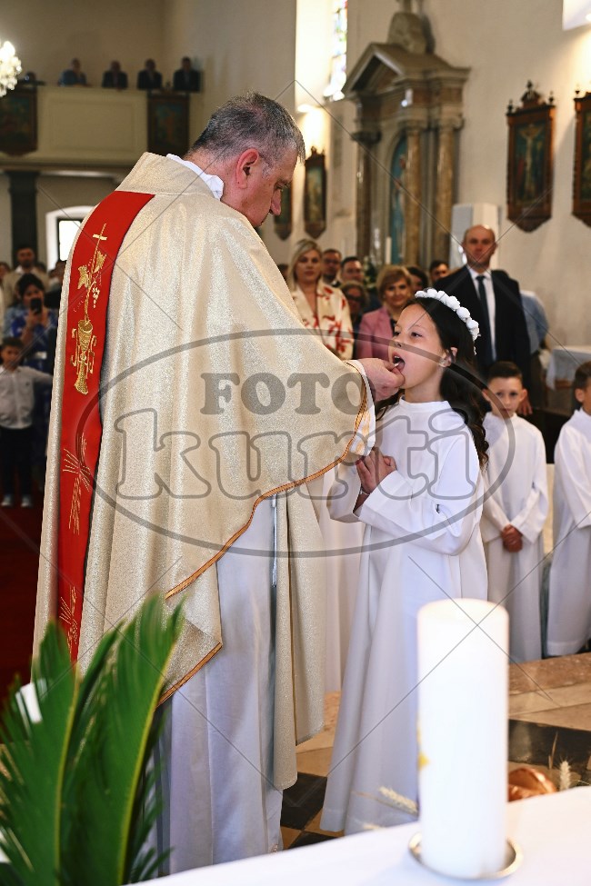 Prva Pričest Vrbnik 502 - FotoKurti