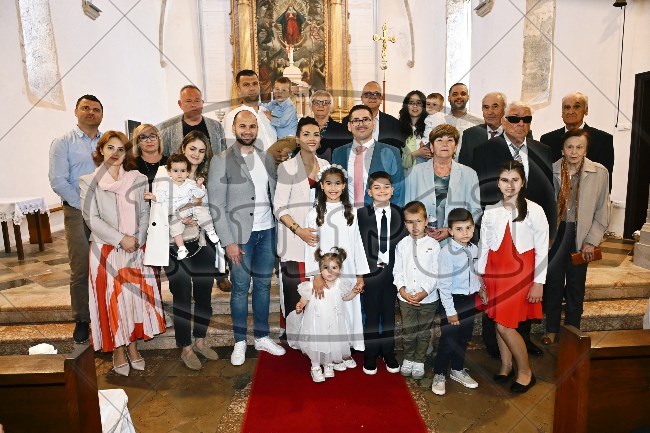 Prva Pričest Vrbnik 637 - FotoKurti