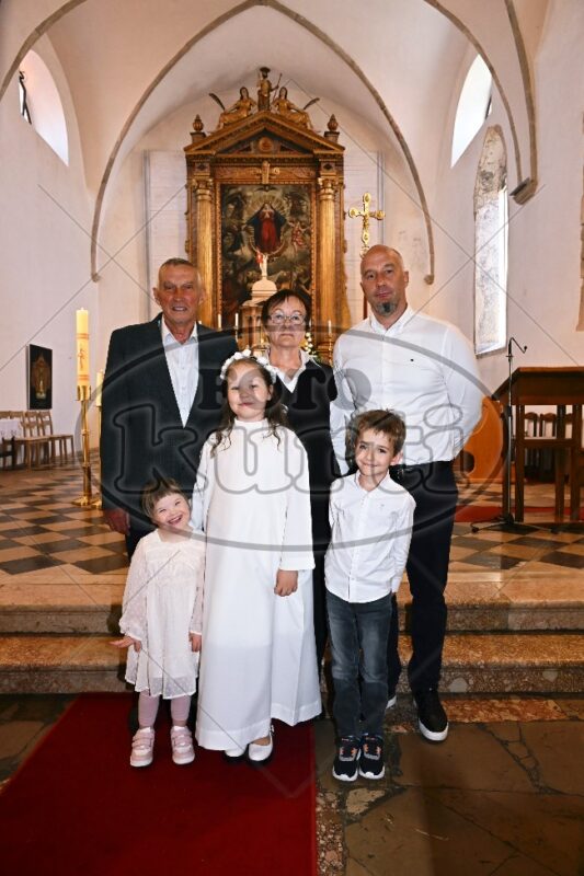 Prva Pričest Vrbnik 670 - FotoKurti
