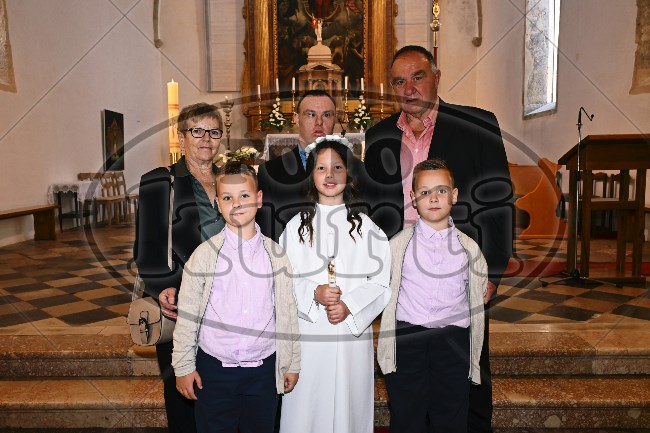 Prva Pričest Vrbnik 754 - FotoKurti