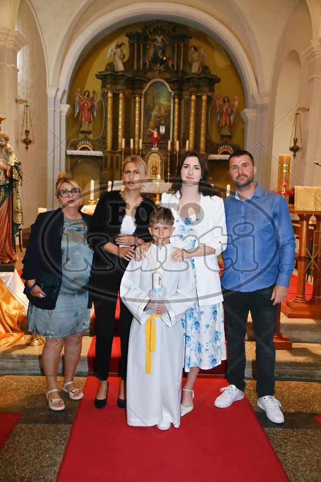 Tribalj Prva Pričest 274 - FotoKurti