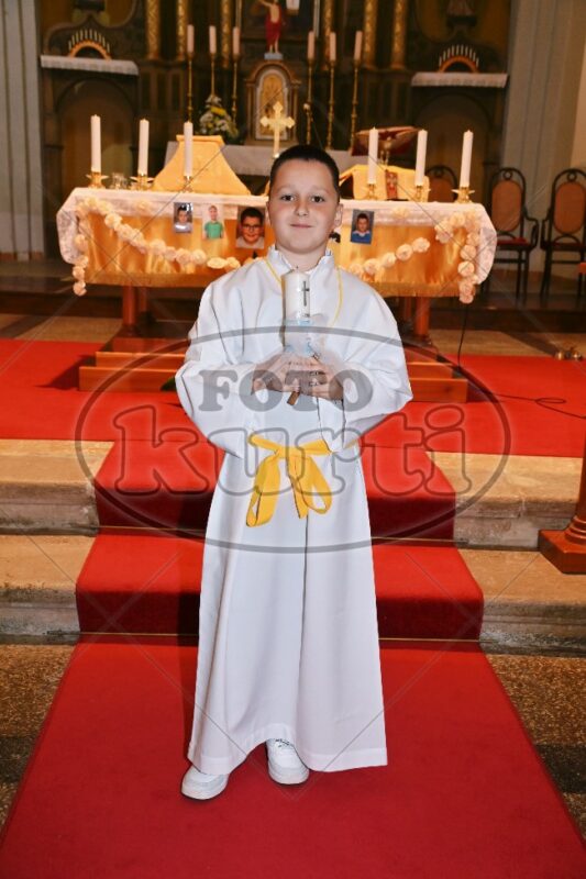 Tribalj Prva Pričest 285 - FotoKurti
