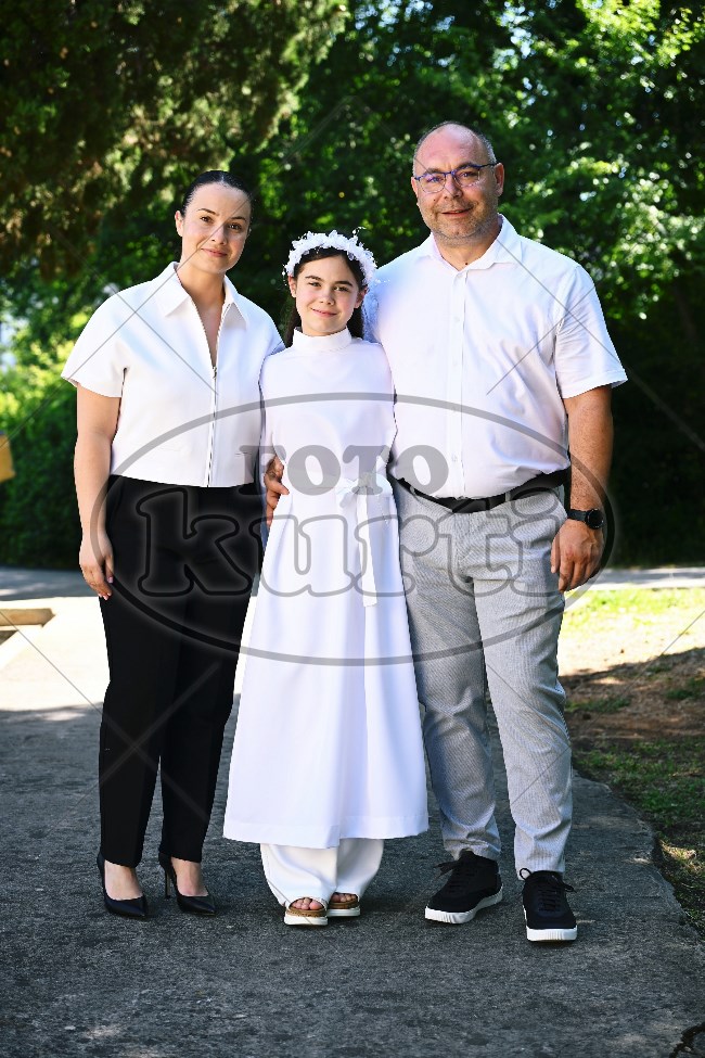 Prva Pričest Njivice 2025 57 - FotoKurti