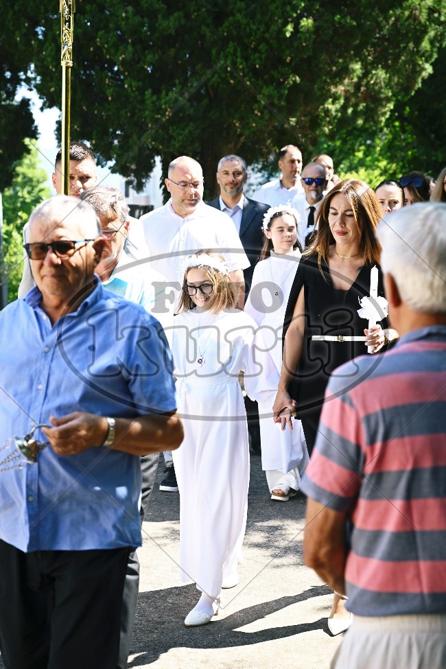Prva Pričest Njivice 2025 164 - FotoKurti