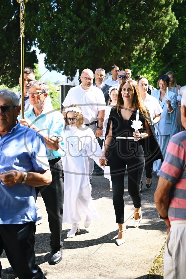 Prva Pričest Njivice 2025 165 - FotoKurti