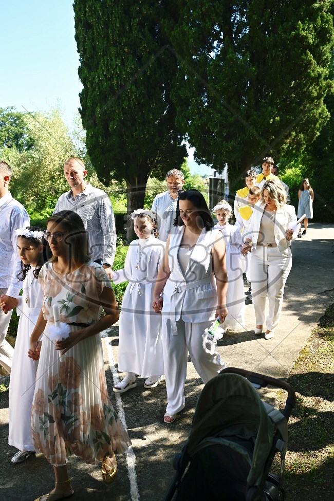 Prva Pričest Njivice 2025 173 - FotoKurti