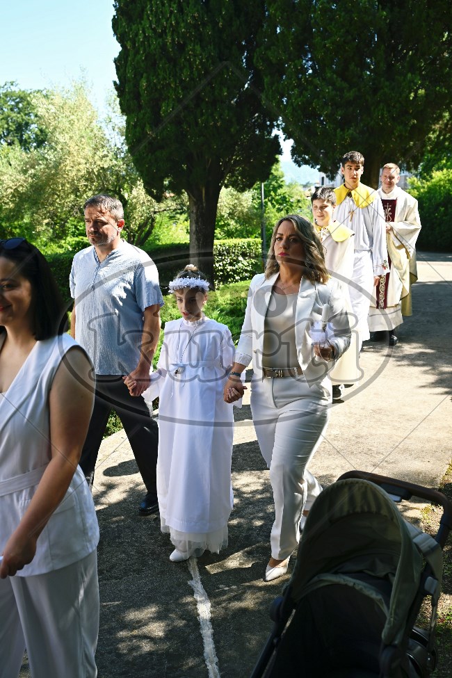 Prva Pričest Njivice 2025 176 - FotoKurti