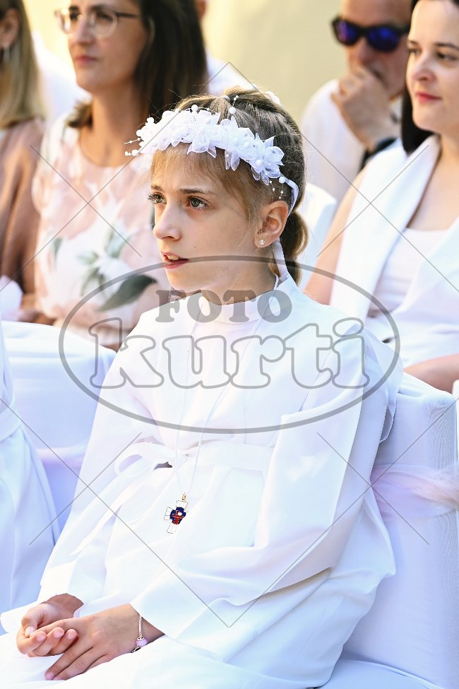 Prva Pričest Njivice 2025 251 - FotoKurti