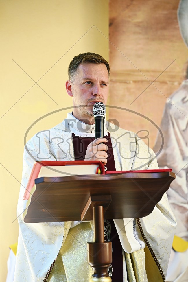 Prva Pričest Njivice 2025 261 - FotoKurti