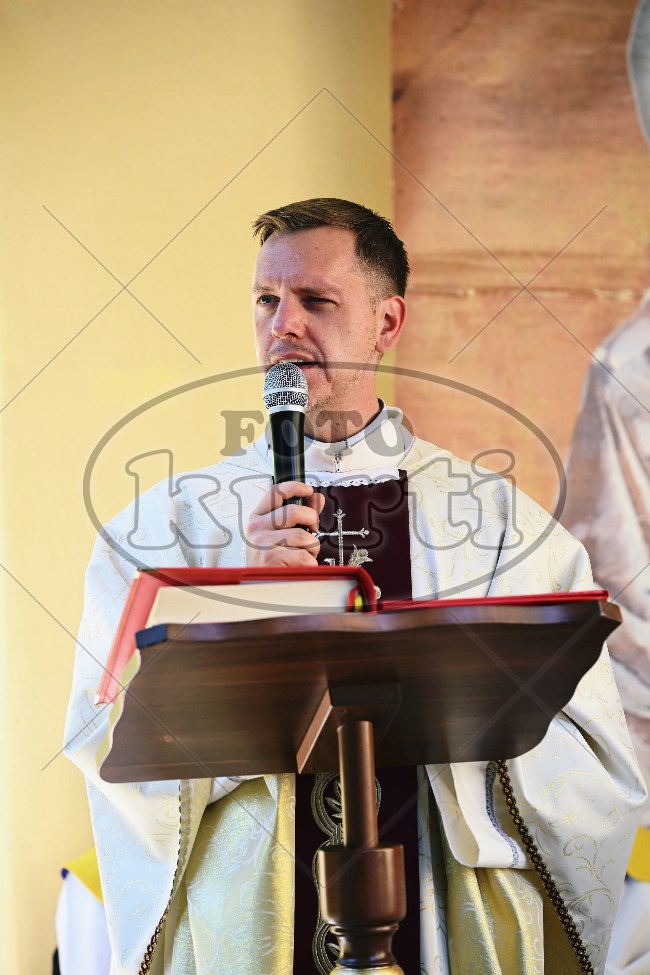 Prva Pričest Njivice 2025 263 - FotoKurti
