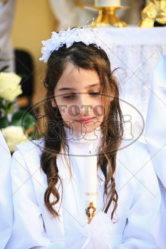 Prva Pričest Njivice 2025 292 - FotoKurti