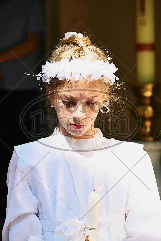 Prva Pričest Njivice 2025 300 - FotoKurti