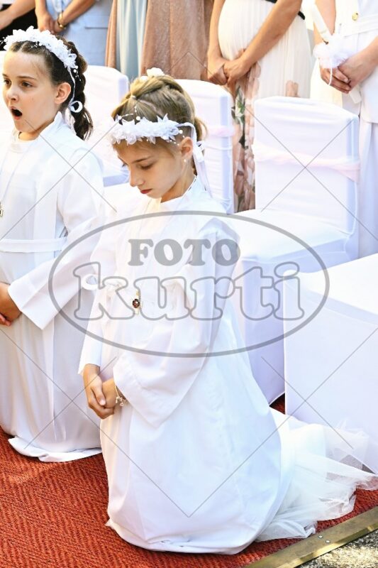 Prva Pričest Njivice 2025 319 - FotoKurti