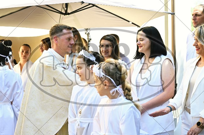Prva Pričest Njivice 2025 328 - FotoKurti