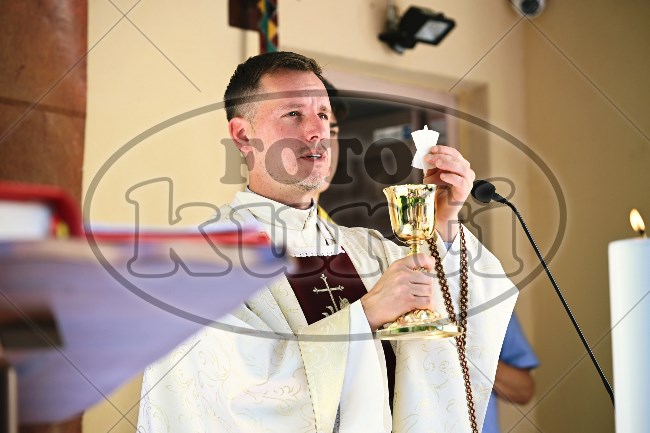 Prva Pričest Njivice 2025 329 - FotoKurti
