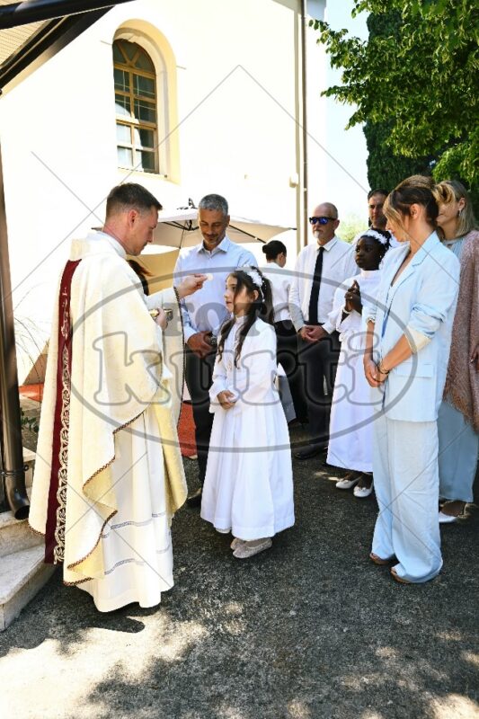 Prva Pričest Njivice 2025 344 - FotoKurti