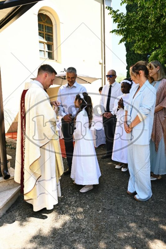 Prva Pričest Njivice 2025 346 - FotoKurti
