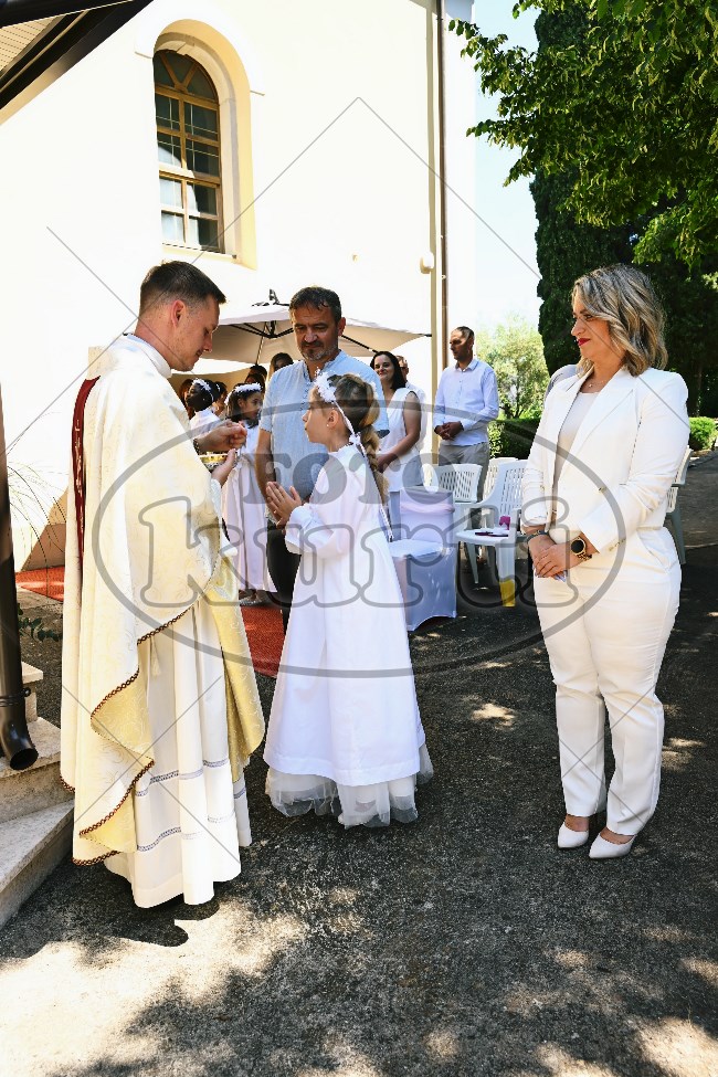 Prva Pričest Njivice 2025 365 - FotoKurti