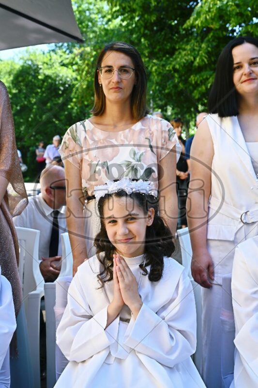 Prva Pričest Njivice 2025 386 - FotoKurti
