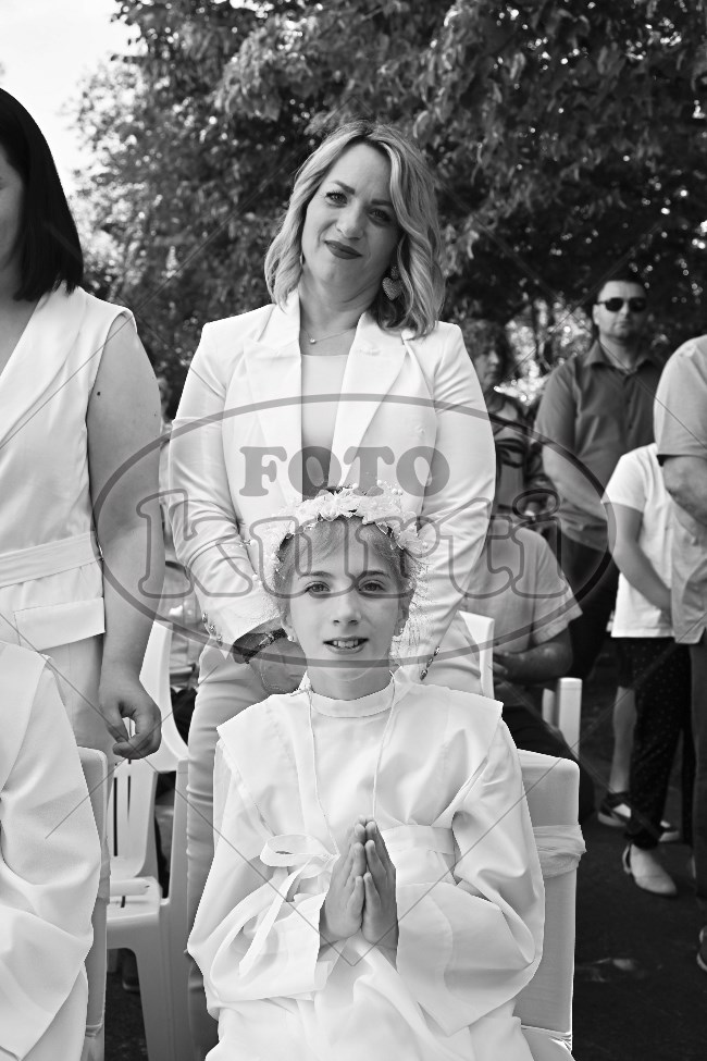 Prva Pričest Njivice 2025 391 - FotoKurti