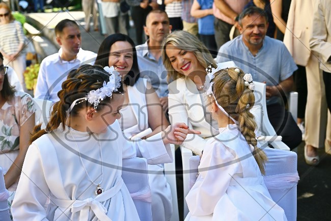 Prva Pričest Njivice 2025 399 - FotoKurti