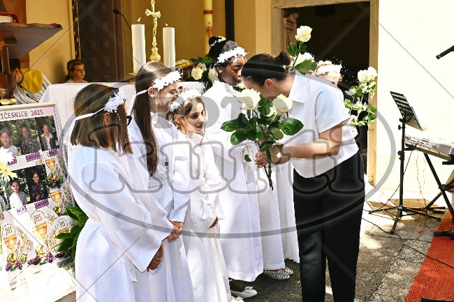 Prva Pričest Njivice 2025 475 - FotoKurti