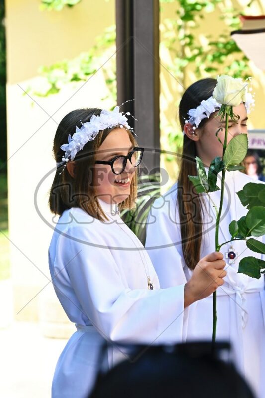 Prva Pričest Njivice 2025 487 - FotoKurti