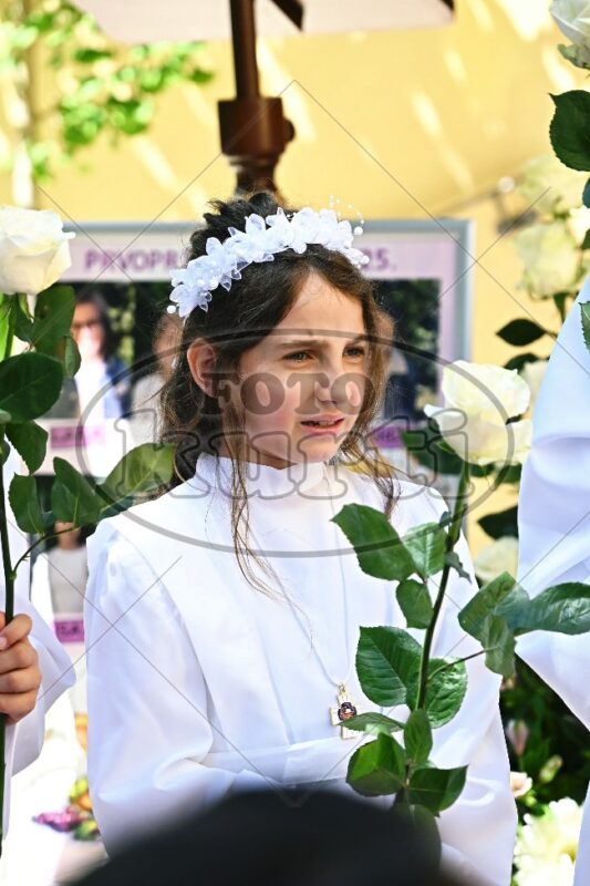 Prva Pričest Njivice 2025 491 - FotoKurti