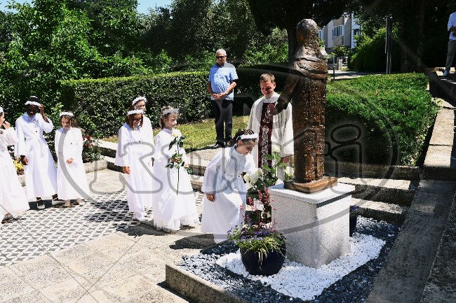 Prva Pričest Njivice 2025 504 - FotoKurti