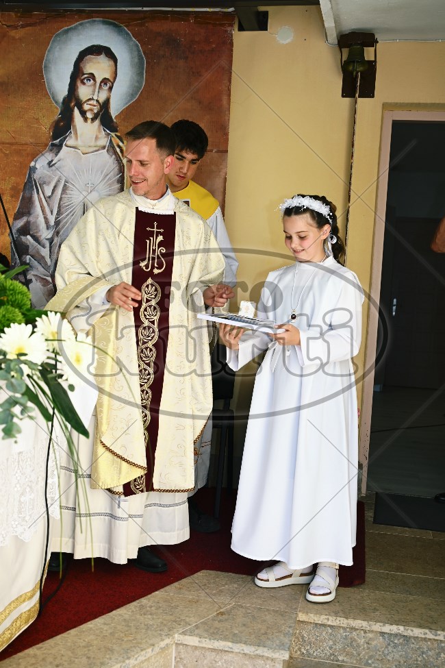 Prva Pričest Njivice 2025 556 - FotoKurti