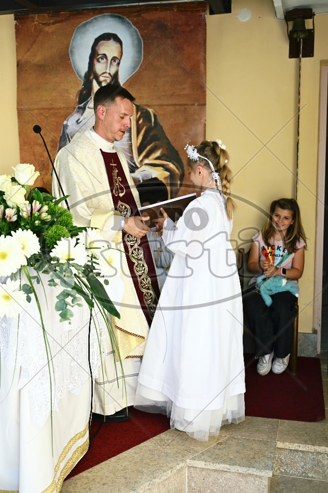 Prva Pričest Njivice 2025 558 - FotoKurti