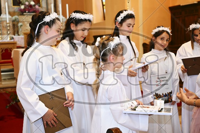 Prva Pričest Njivice 2025 568 - FotoKurti
