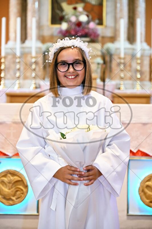 Prva Pričest Njivice 2025 590 - FotoKurti