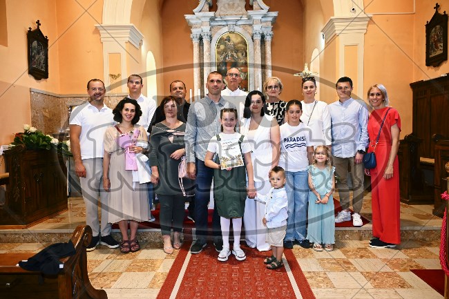 Prva Pričest Njivice 2025 658 - FotoKurti