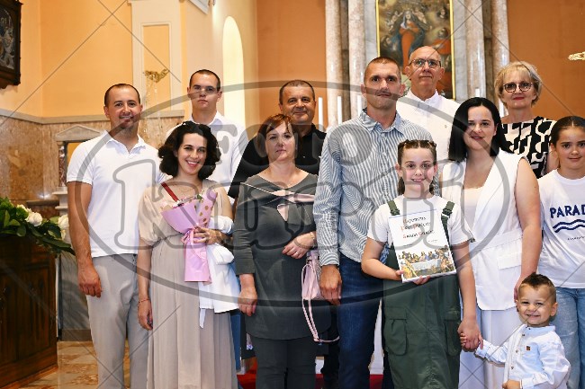 Prva Pričest Njivice 2025 661 - FotoKurti
