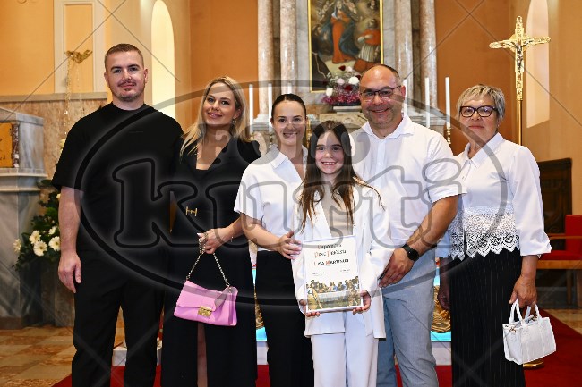 Prva Pričest Njivice 2025 673 - FotoKurti
