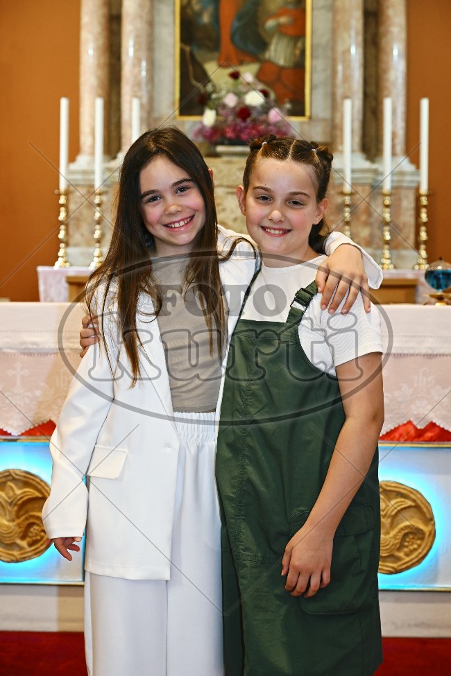 Prva Pričest Njivice 2025 689 - FotoKurti