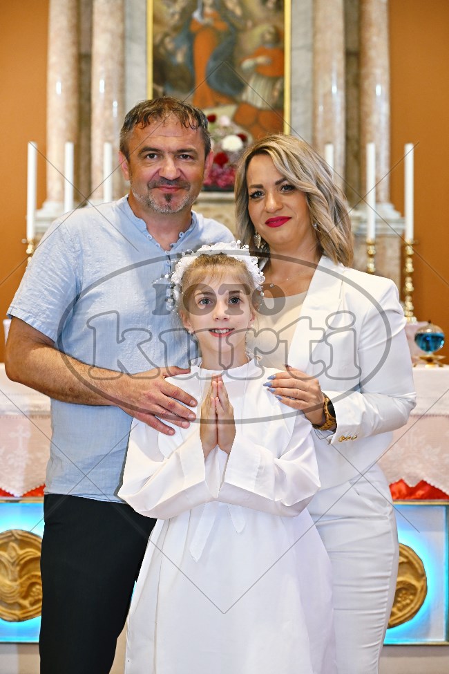 Prva Pričest Njivice 2025 696 - FotoKurti
