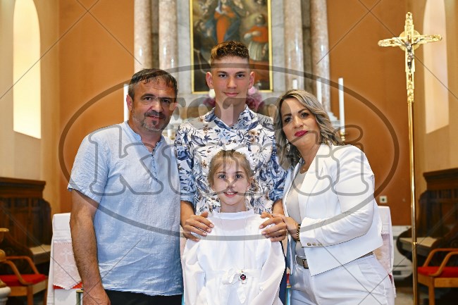 Prva Pričest Njivice 2025 701 - FotoKurti