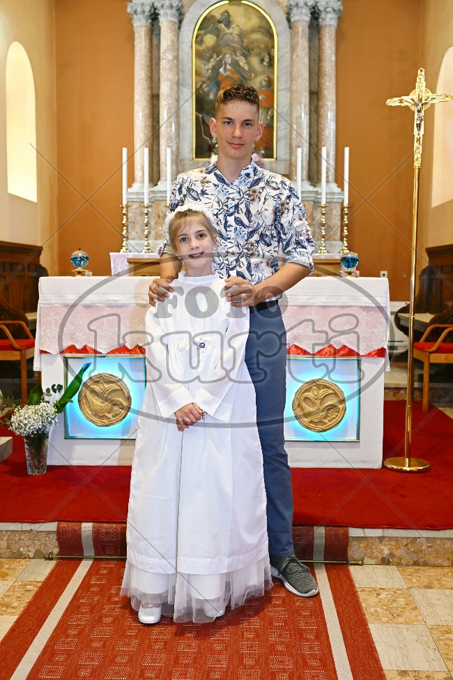 Prva Pričest Njivice 2025 703 - FotoKurti
