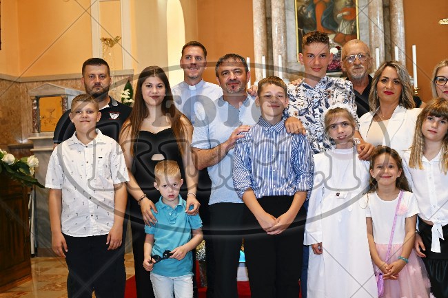 Prva Pričest Njivice 2025 709 - FotoKurti