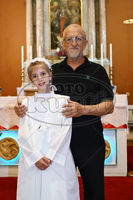Prva Pričest Njivice 2025 713 - FotoKurti