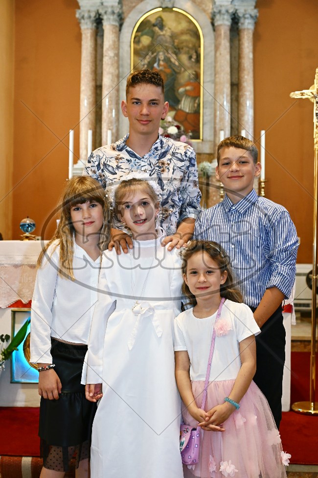 Prva Pričest Njivice 2025 721 - FotoKurti