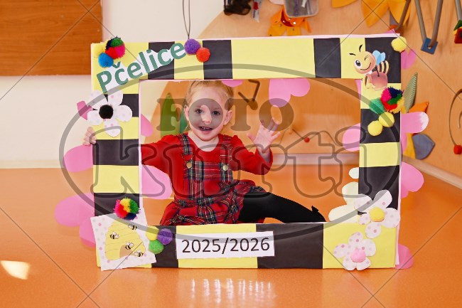 01 Pčelice 60 - FotoKurti