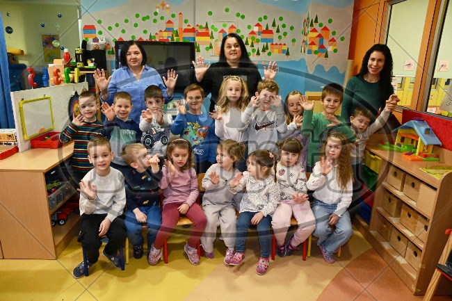 01 Pčelice 8 - FotoKurti