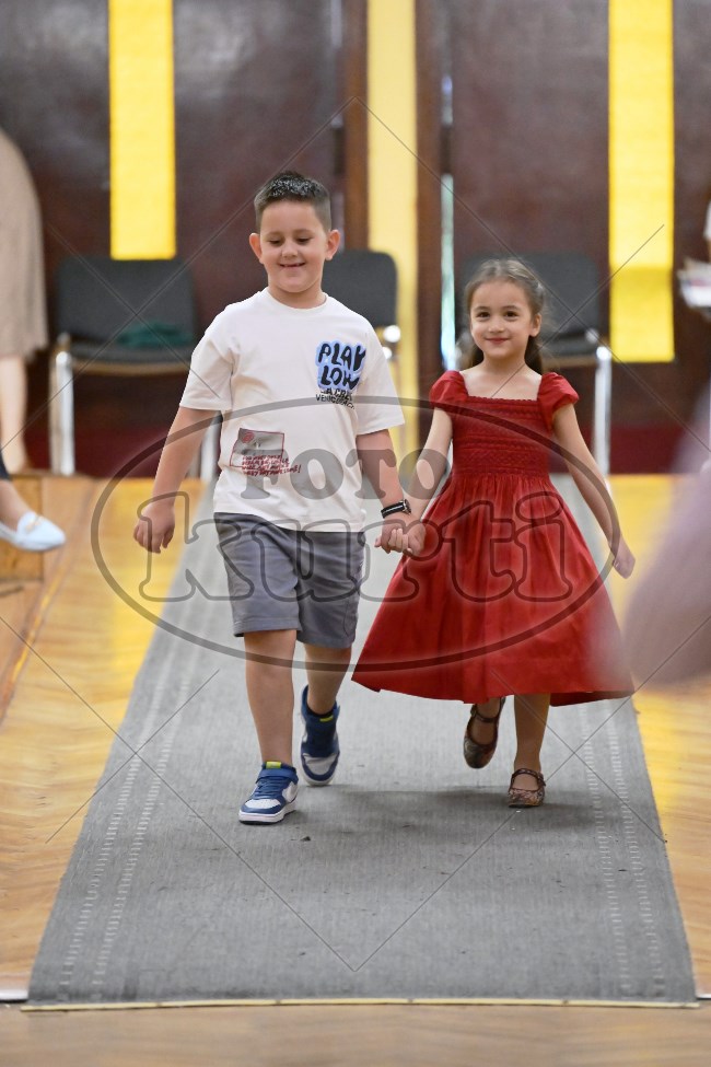 00 ZAVRŠNA PRIREDBA 300 - FotoKurti